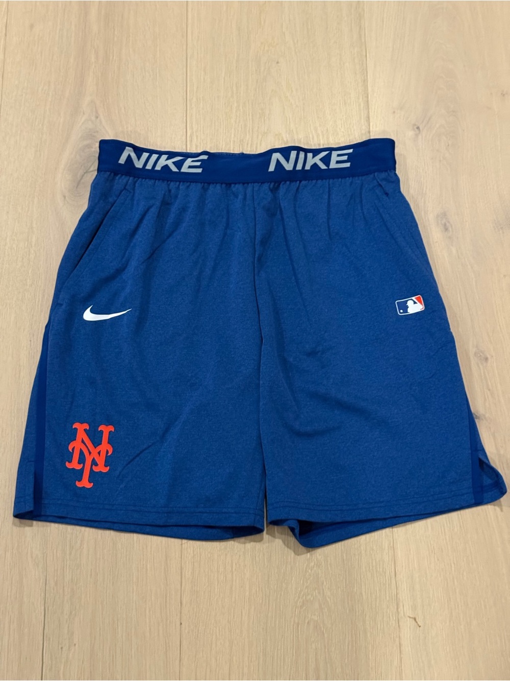NWT- NIKE NEW YORK METS MENS BLUE AC DRIFIT SHORTS size M